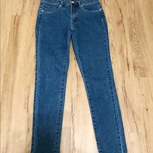 Venus jeans size 6
